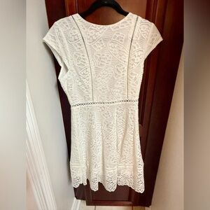 ANDREE BY UNIT NWT White Lace Dress Size Medium